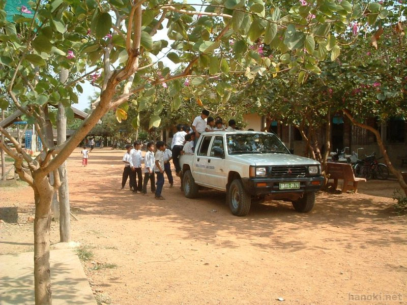 PTC ヘアカットクラス
ヘアカットモデル集めに小学校へ
タグ: 2006 バッタンバン州