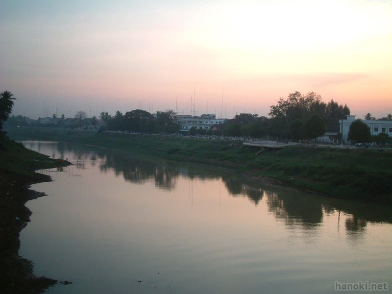 バッタンバンの川
タグ: 2005 バッタンバン州 川