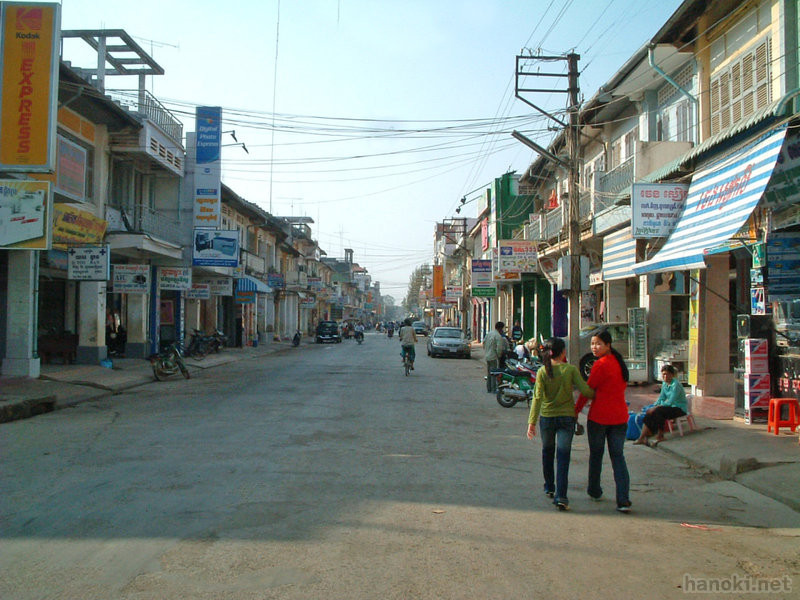 バッタンバン
タグ: 2005 バッタンバン州 道路