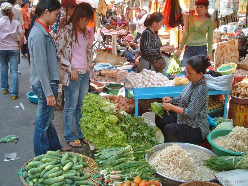 タグ: 2005 プノンペン 市場 野菜