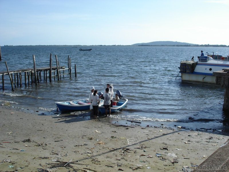 ココンのボート
タグ: 2006 ココン州 川 ボート