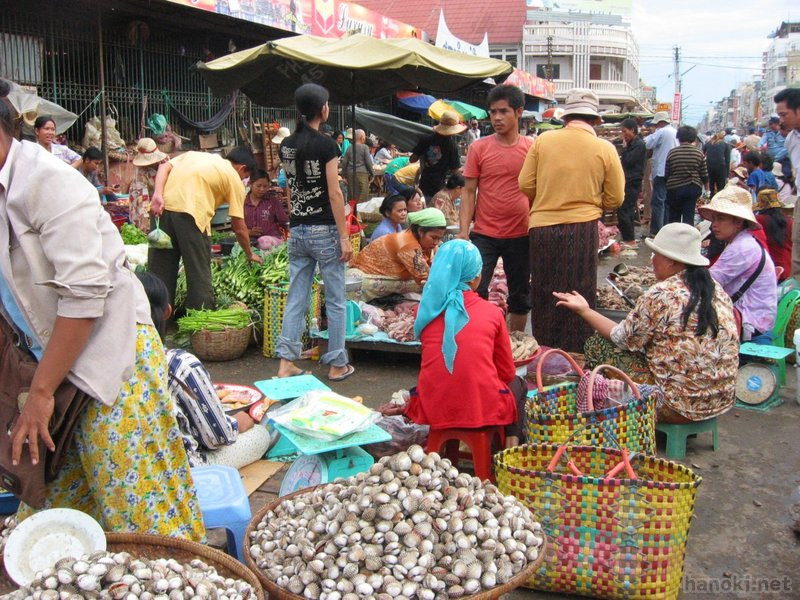タグ: 2006 バッタンバン州 市場